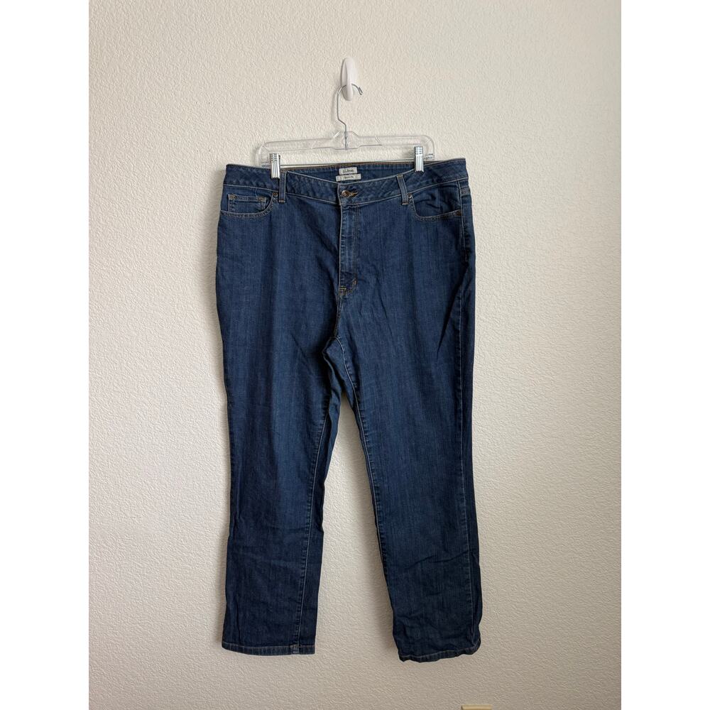 LL Bean Jeans Women 18W Classic Fit Straight Leg Dark Wash EUC 29.5” inseam